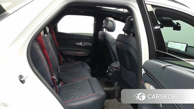 Genesis GV70 2022 Белый из Кореи, фото 3