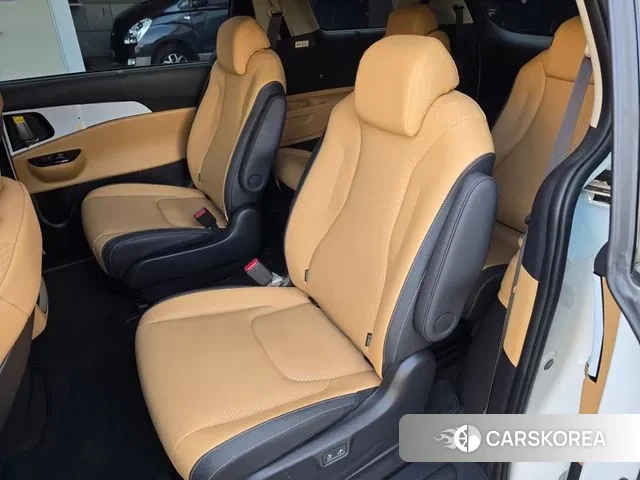 Kia Carnival 4th generation 2023 Белый из Кореи, фото 3