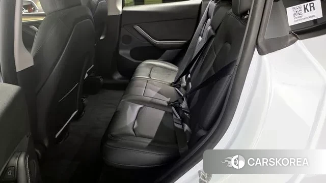 Tesla Model Y 2024 Белый из Кореи, фото 3