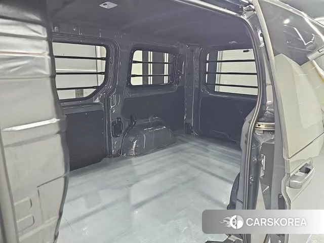 Hyundai Staria 2025 Цвет тростника из Кореи, фото 3