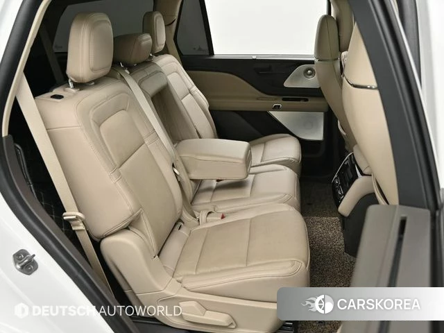 Lincoln Aviator 2nd generation 2022 Белый из Кореи, фото 3