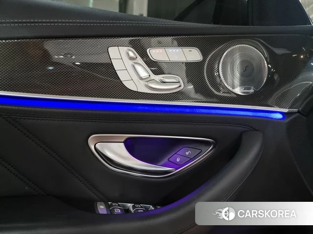 Mercedes-Benz E-Class W213 2018 Белый из Кореи, фото 3