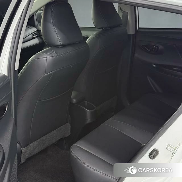 Toyota YARIS L Zhixuan 2021 Белый из Китая, фото 3