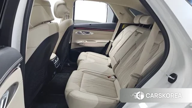 Genesis GV70 2024 Белый из Кореи, фото 3