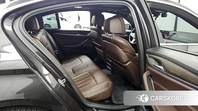 BMW 5 Series (G30) 2020 Серый из Кореи, фото 3