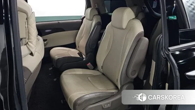 Kia Carnival 4th generation 2021 Черный из Кореи, фото 3
