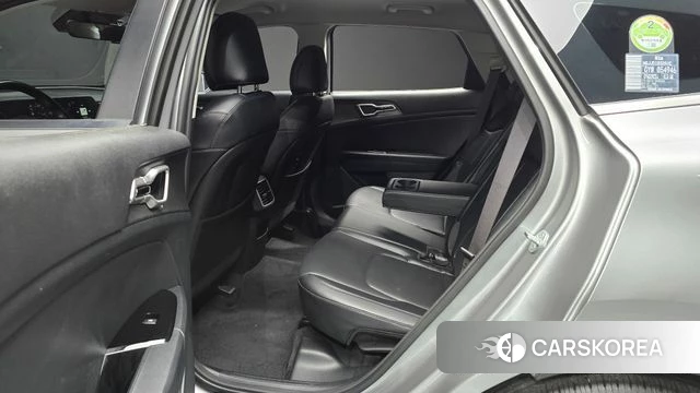 Kia Sportage 5th Generation 2022 Серебристо-серый из Кореи, фото 3