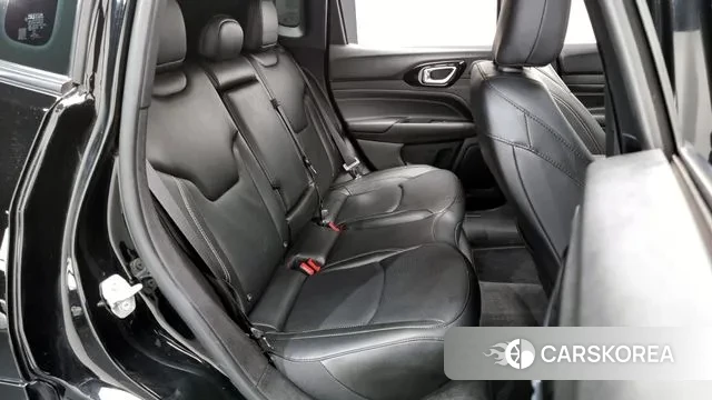 Jeep Compass 2nd Generation 2022 Черный из Кореи, фото 3