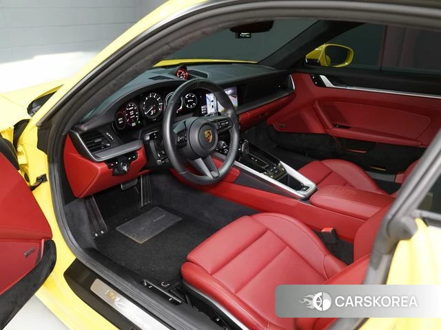 Porsche 911(992) 2020 Желтый из Кореи, фото 3