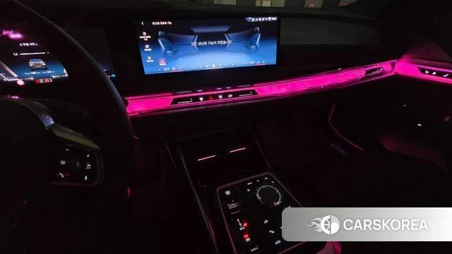 BMW 7 Series (G70) 2025 Золотой из Кореи, фото 3