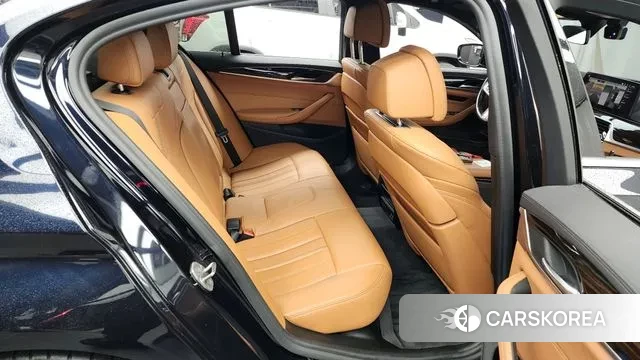 BMW 5 Series (G30) 2021 Черный из Кореи, фото 3