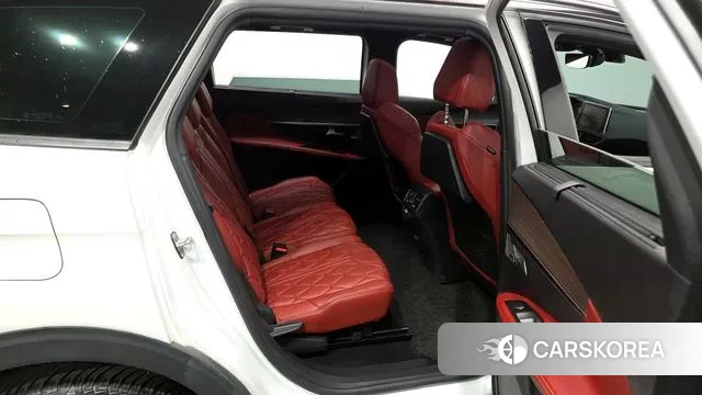 Peugeot 5008 second generation 2023 Белый из Кореи, фото 3