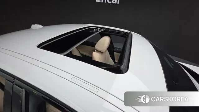 BMW 3 Series (G20) 2023 Белый из Кореи, фото 3