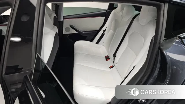 Tesla Model 3 2025 Серый из Кореи, фото 3