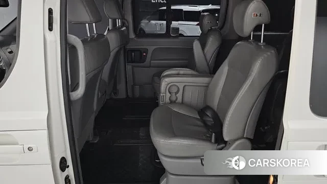 Hyundai The New Grand Starex 2018 Белый из Кореи, фото 3