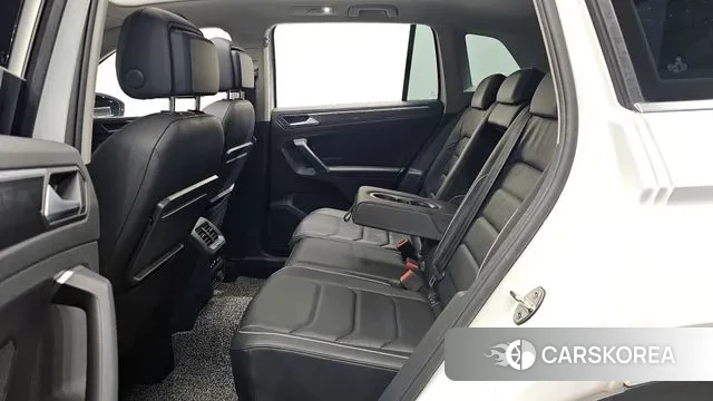 Volkswagen Tiguan second Generation 2020 Белый из Кореи, фото 3