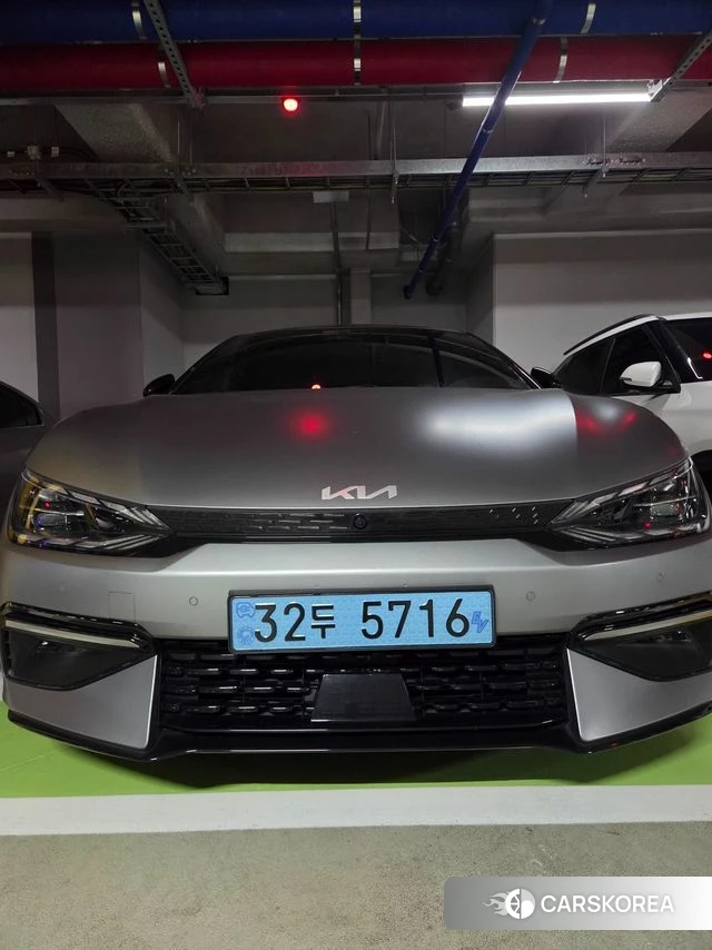 Kia EV6 2022 Серый из Кореи, фото 3