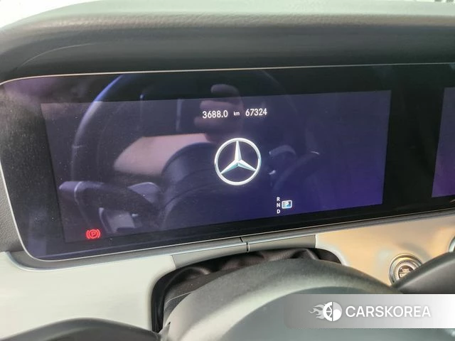 Mercedes-Benz E-Class W213 2021 Белый из Кореи, фото 3
