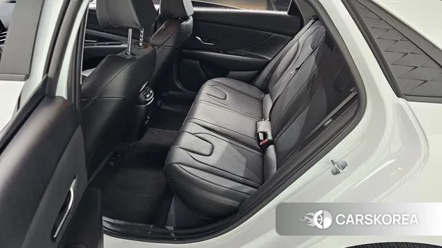 Hyundai The New Avante (CN7) 2025 Белый из Кореи, фото 3