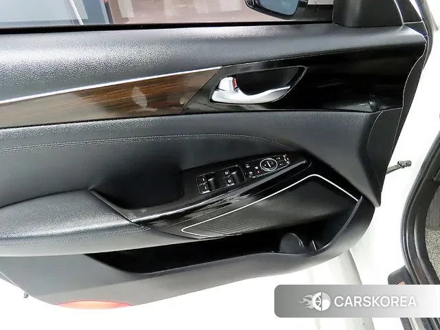 Kia Come New K7 2018 Белый из Кореи, фото 3