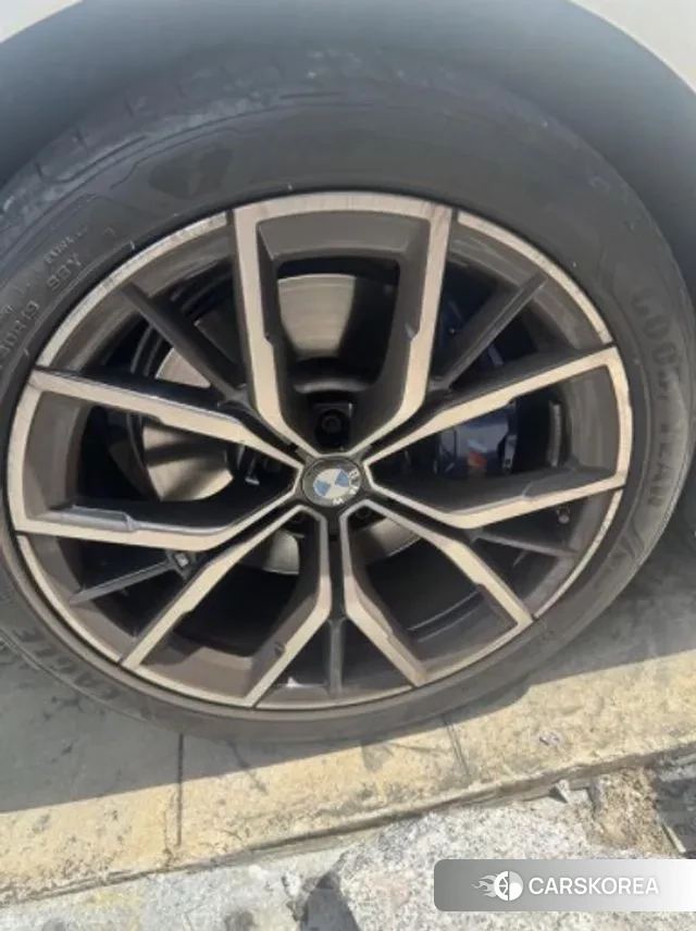 BMW 5 Series (G30) 2022 Белый из Кореи, фото 3