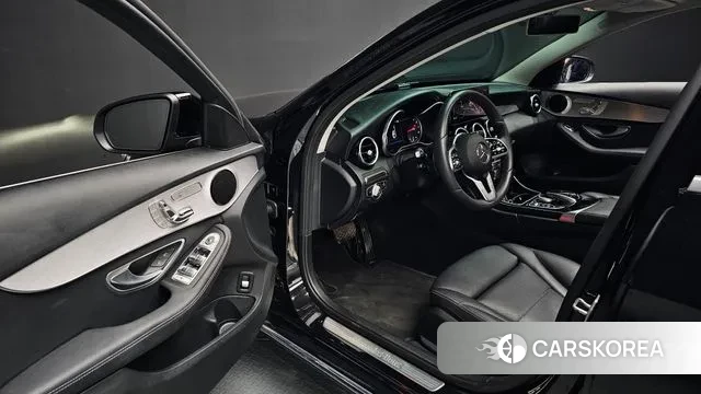 Mercedes-Benz C-Class W205 2020 Черный из Кореи, фото 3