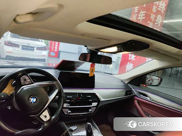 BMW 5 series 2021 Черный из Китая, фото 3
