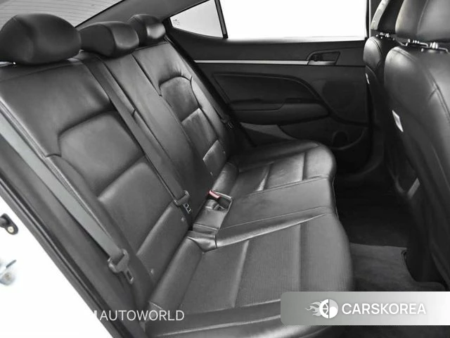 Hyundai Avante AD 2018 Белый из Кореи, фото 3