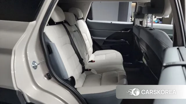 Ssangyong Torres EVX 2024 Песочный из Кореи, фото 3