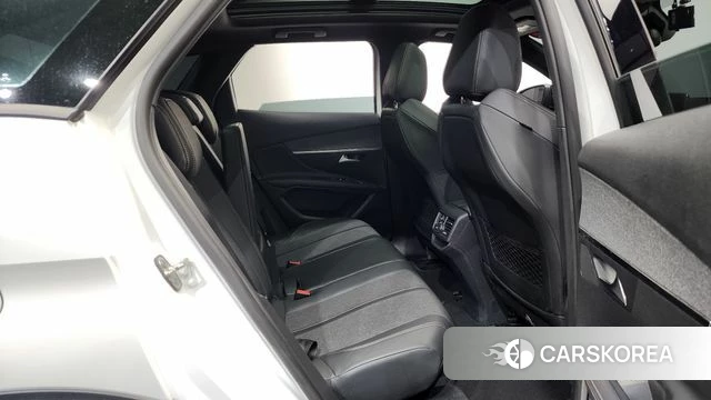 Peugeot 3008 second generation 2018 Белый из Кореи, фото 3