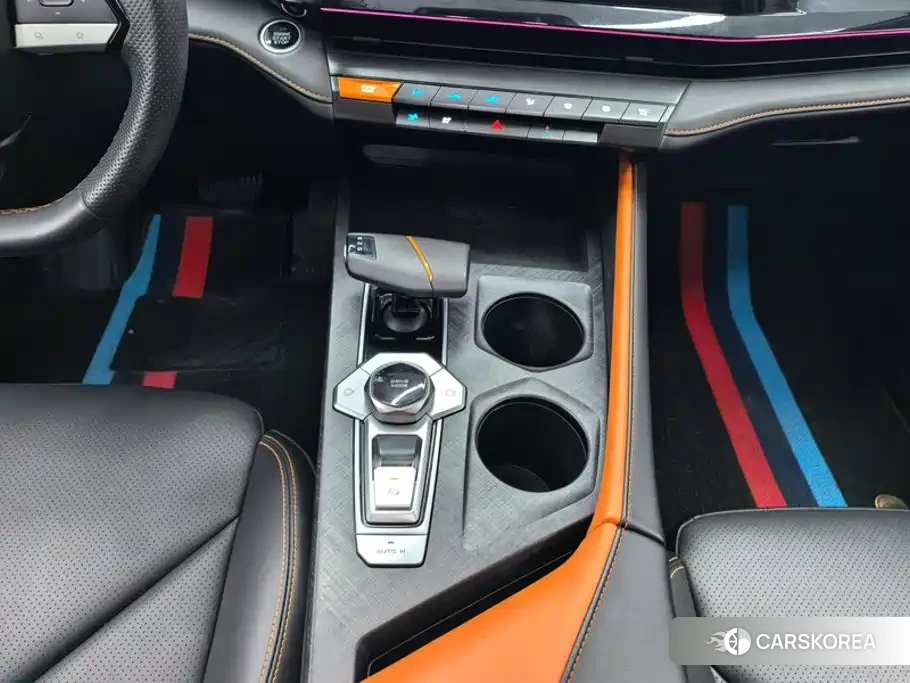 Chang'an Changan UNI-V 2023 Silver/gray из Китая, фото 3