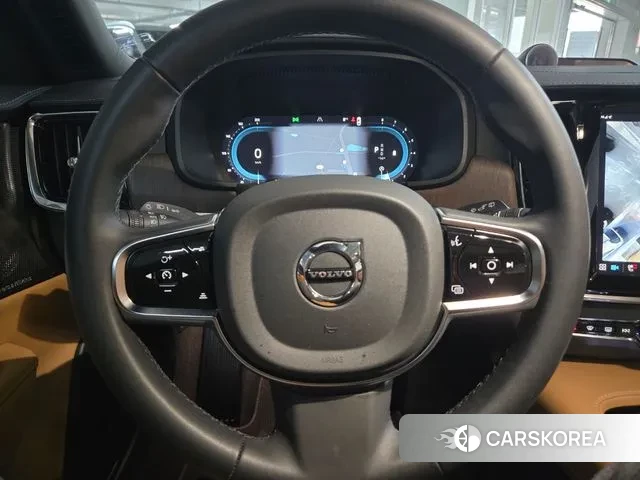 Volvo V90 Cross-Country 2024 Белый из Кореи, фото 3