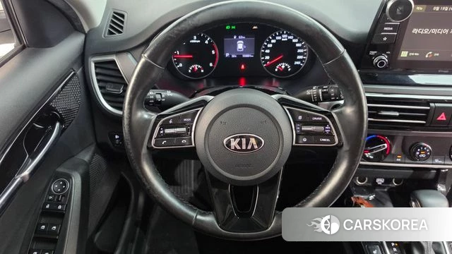 Kia Seltos 2019 Белый из Кореи, фото 3
