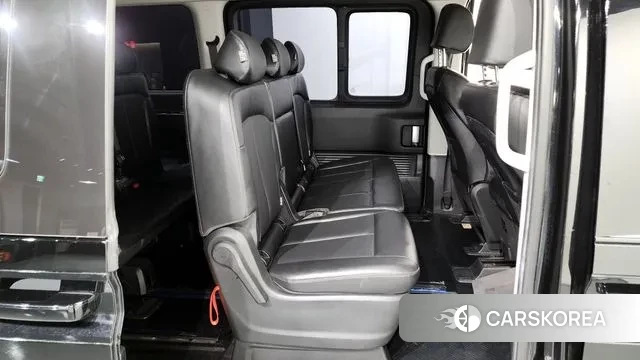 Hyundai Staria 2021 Черный из Кореи, фото 3