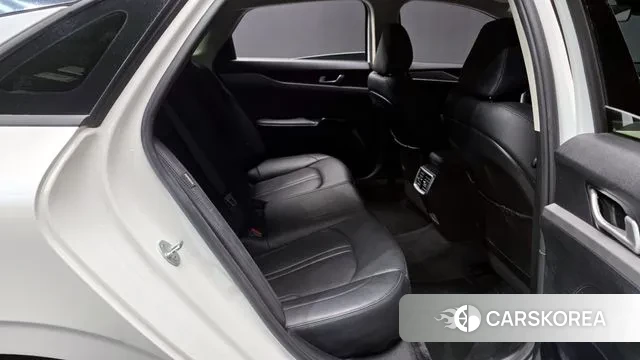 Kia The New K5 3rd generation 2024 Белый из Кореи, фото 3