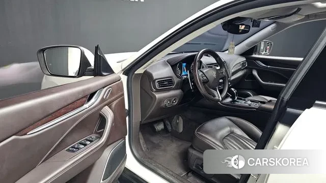 Maserati Levante 2018 Белый из Кореи, фото 3