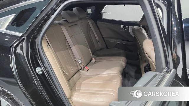 Kia K8 2023 Черный из Кореи, фото 3