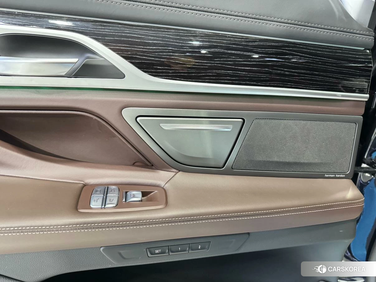 BMW 7 series 2021 Черный из Китая, фото 3