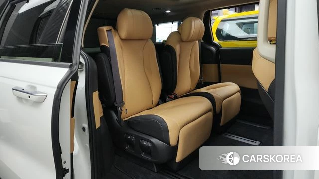 Kia Carnival 4th generation 2023 Белый из Кореи, фото 3