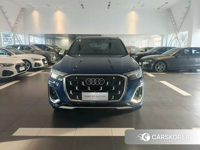 Audi SQ7 2024 Синий из Китая, фото 3