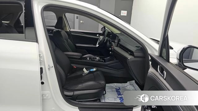 Kia The New K5 3rd generation 2024 Белый из Кореи, фото 3