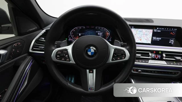 BMW X6 (G06) 2023 Черный двухцветный из Кореи, фото 3