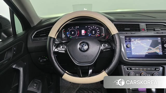 Volkswagen Tiguan Allspace 2020 Черный из Кореи, фото 3