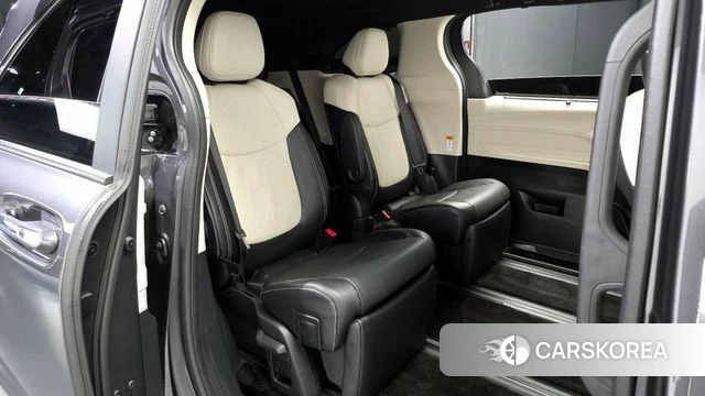 Toyota Sienna 4th Generation 2025 Серый из Кореи, фото 3