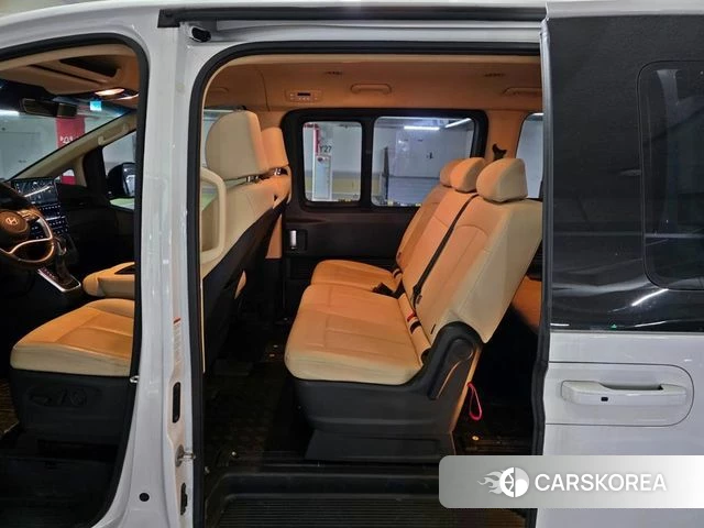 Hyundai Staria 2024 Белый из Кореи, фото 3