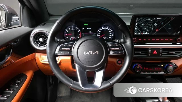 Kia The New K3 2nd generation 2022 Серый из Кореи, фото 3