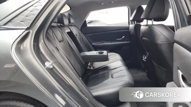 Hyundai The New Avante (CN7) 2023 Серый из Кореи, фото 3