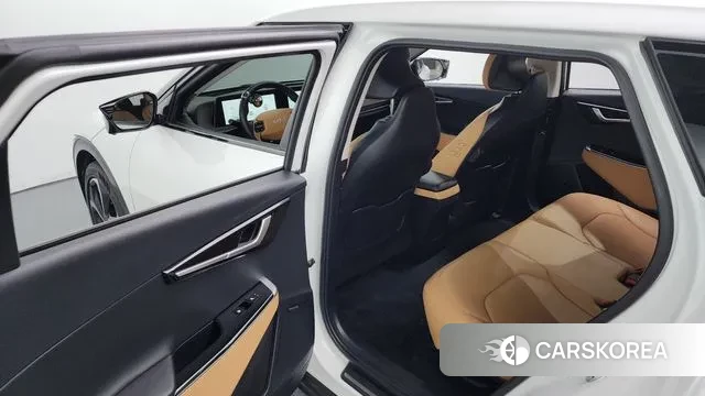 Kia EV6 2023 Белый из Кореи, фото 3