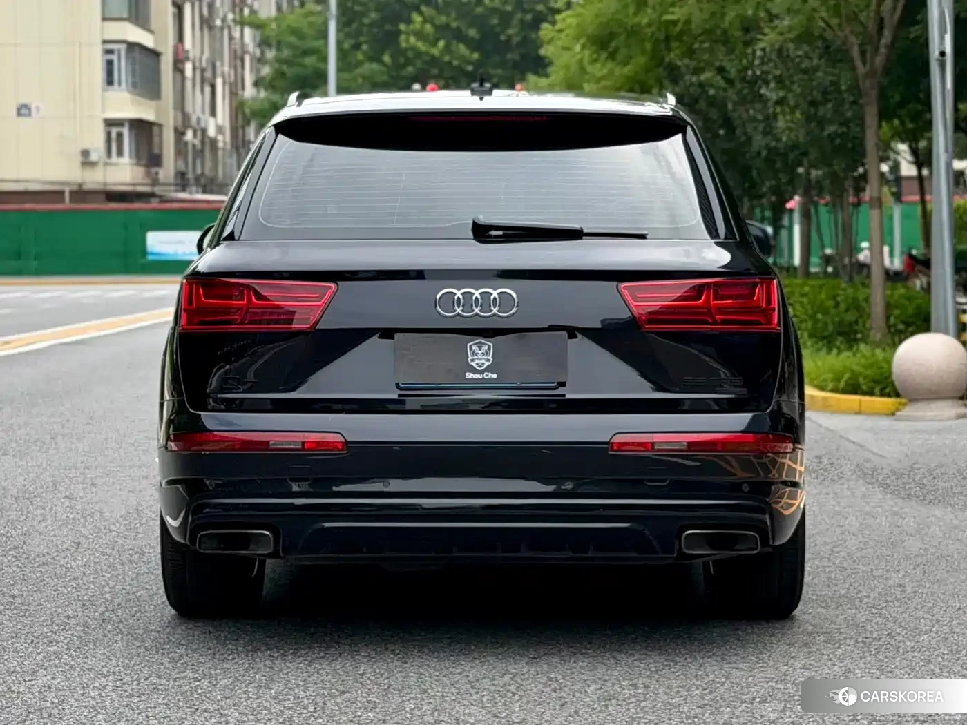 Audi Q7 2018 Черный из Китая, фото 3
