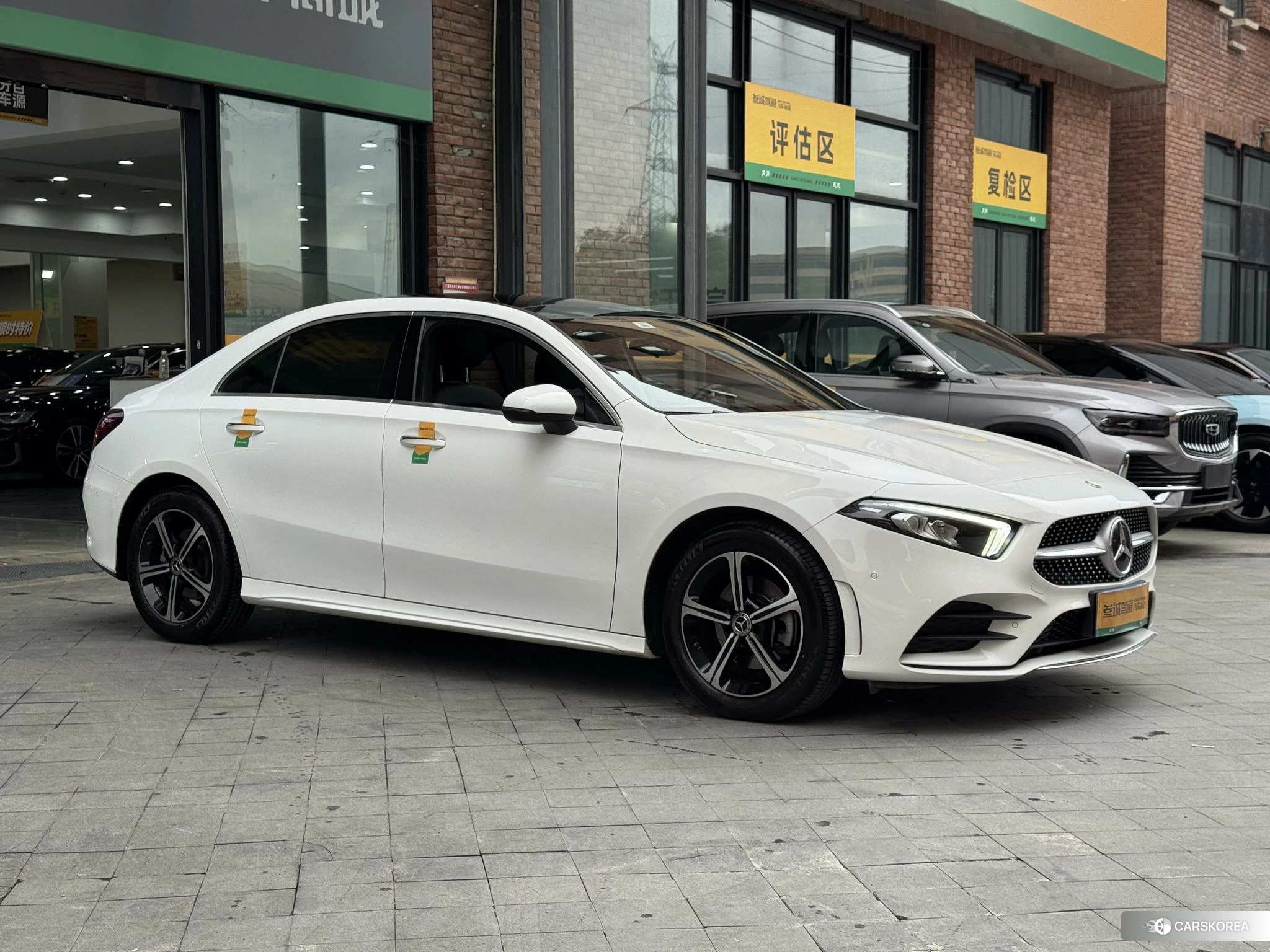 Mercedes-Benz Class A 2022 Белый из Китая, фото 3
